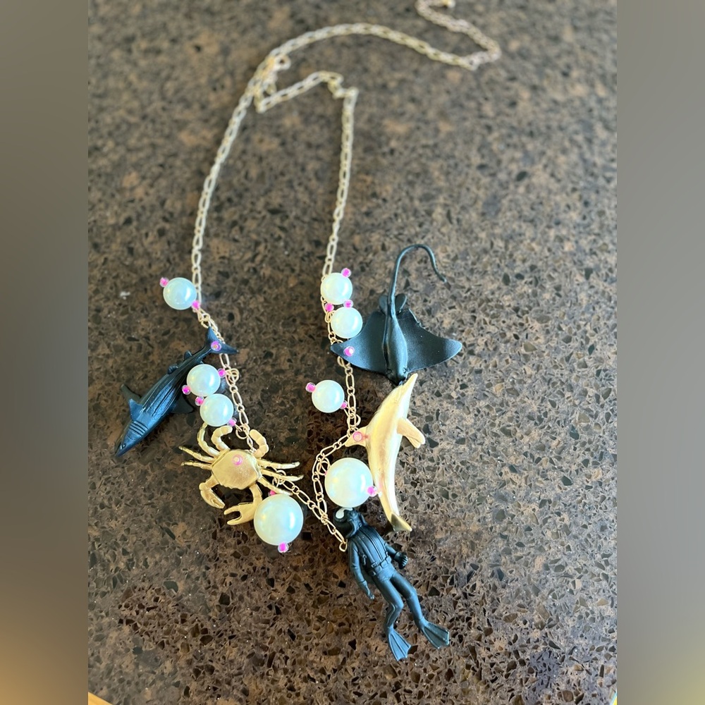 The Maui driver necklace